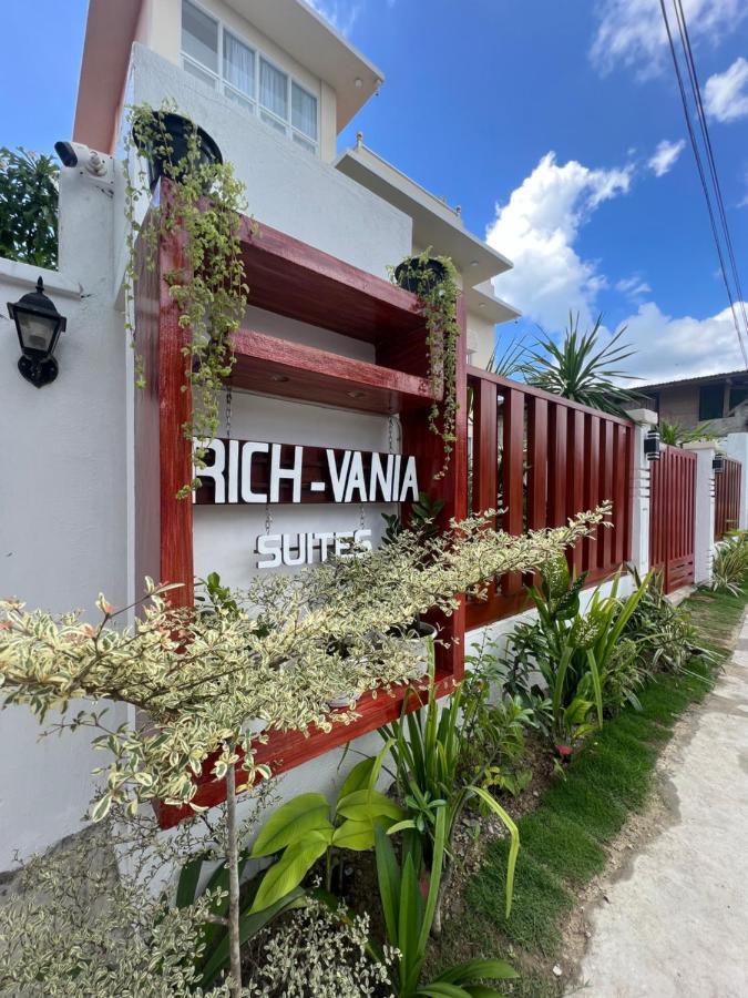Rich-Vania Suites General Luna  Esterno foto